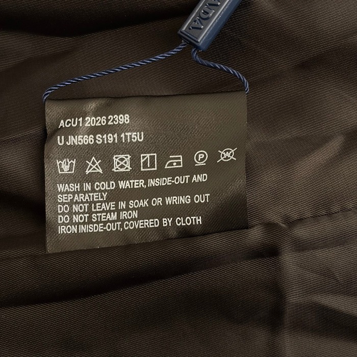 Puffer Jacket With Safety Buckle Belt And Triangular Graphic Detail
