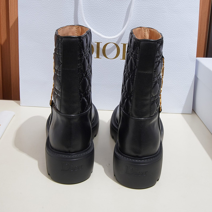 Quilted Panel Leather Lug Sole Boots