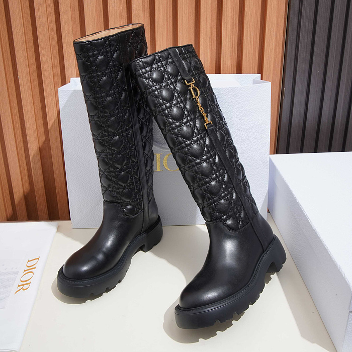 Quilted Pattern Leather Knee High Boots With Chunky Sole