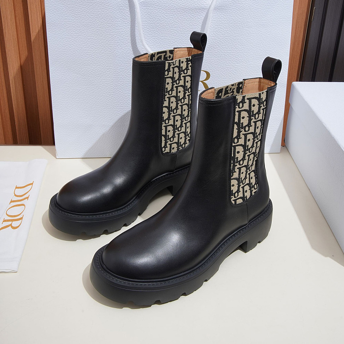 Chunky Lug Sole Leather Chelsea Boots With Monogram Stretch Panels