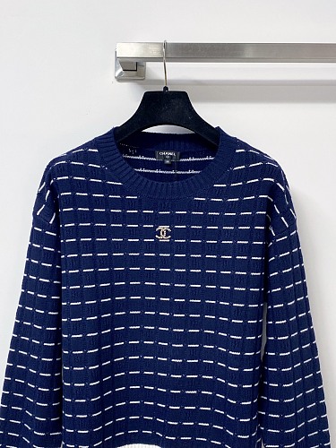 Chic Letter Print Breathable Long Sleeve Knit Pullover Top