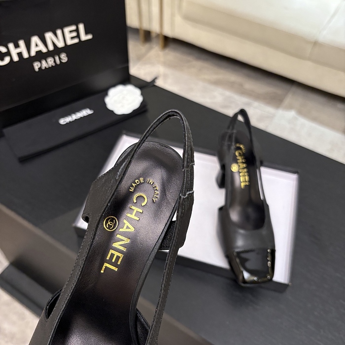 Black Heeled Slingback Pumps With Patent Cap Toe
