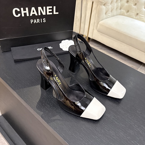 Black Patent Leather Block Heel Mary Jane Shoes With Contrasting White Cap Toe And Slingback Strap