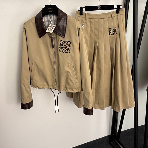 Contrast Trim Lapel Drawstring Waist Trench Coat And Pleated Skirt Set