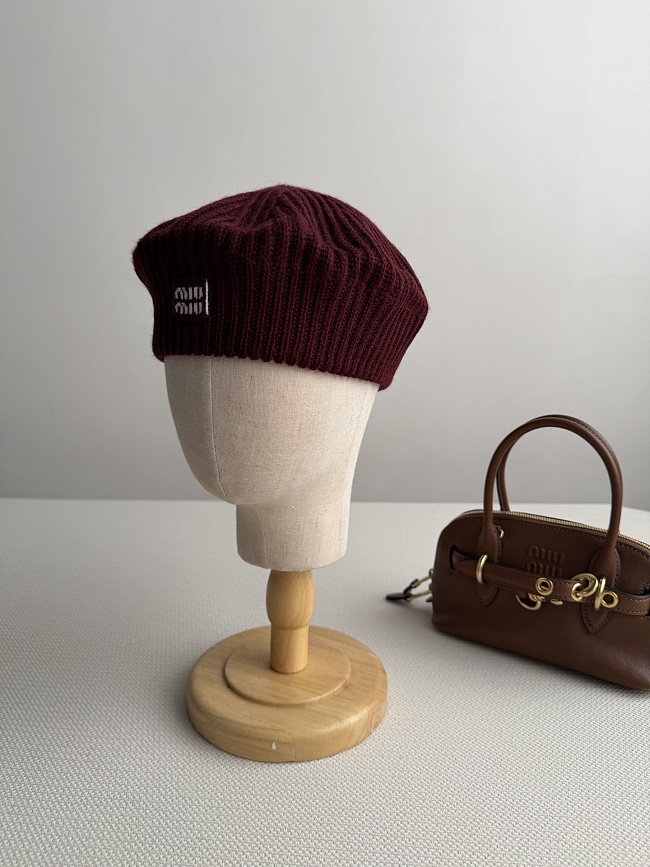 Textured Ribbed Cashmere Beret Hat In Birch Brown