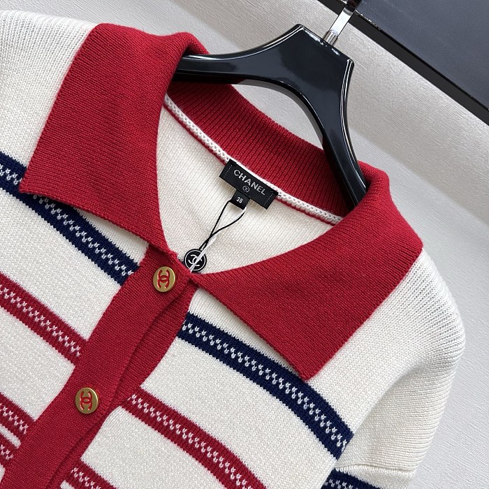 Contrast Collar Striped Knit Cardigan With Metallic Icon Detail