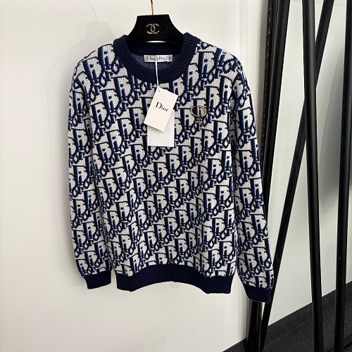 Rhinestone Bee Graphic Monogram Wool Knit Pullover Sweater