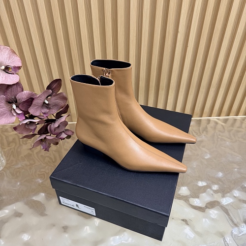Pointed Toe Side Zip Kitten Heel Ankle Boots