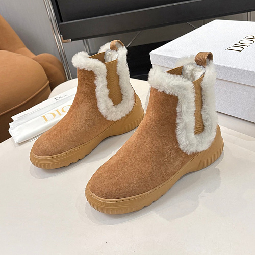 Tan Suede Chelsea Boots With White Shearling Trim And Chunky Soles