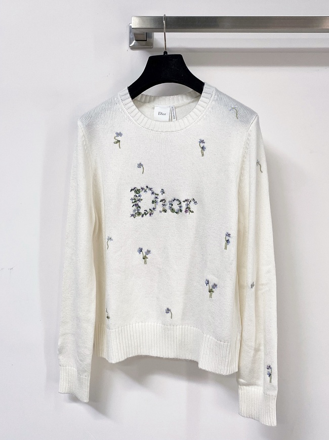 Colorblock Letter Print Slim Fit Long Sleeve Knit Top