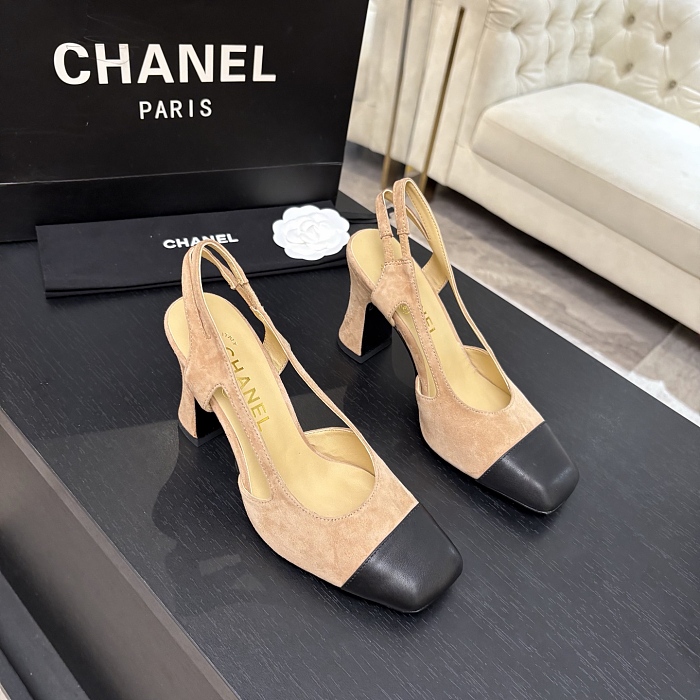 Chunky Heeled Suede Slingback Pumps With Contrast Toe