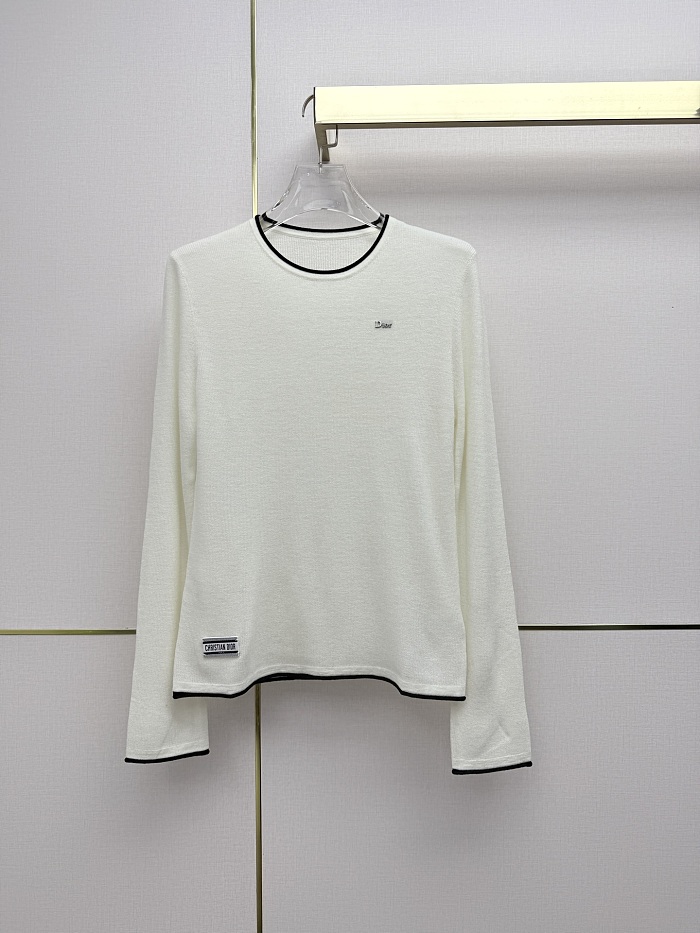 Contrast Trim Metallic Icon Detail Crew Neck Knit Sweater