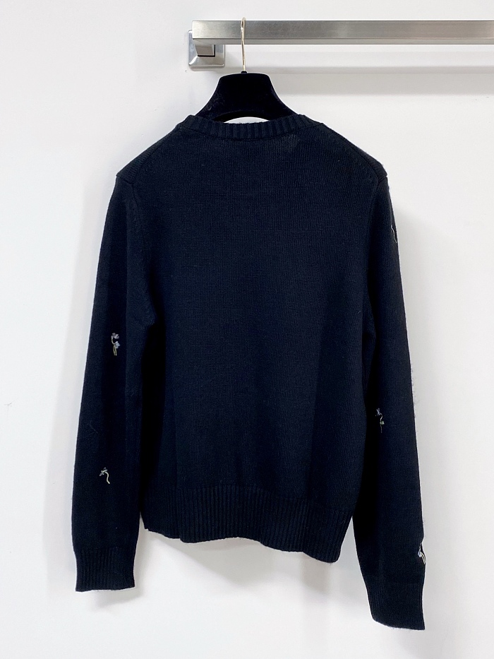 Colorblocked Tricolor Long Sleeve Slim Fit Graphic Knit Top