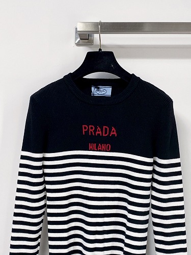 Slim Fit Letter Print Long Sleeve Ribbed Knit Top