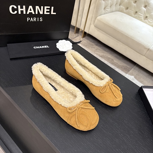 Faux Shearling Lined Suede Bow Flat Slippers