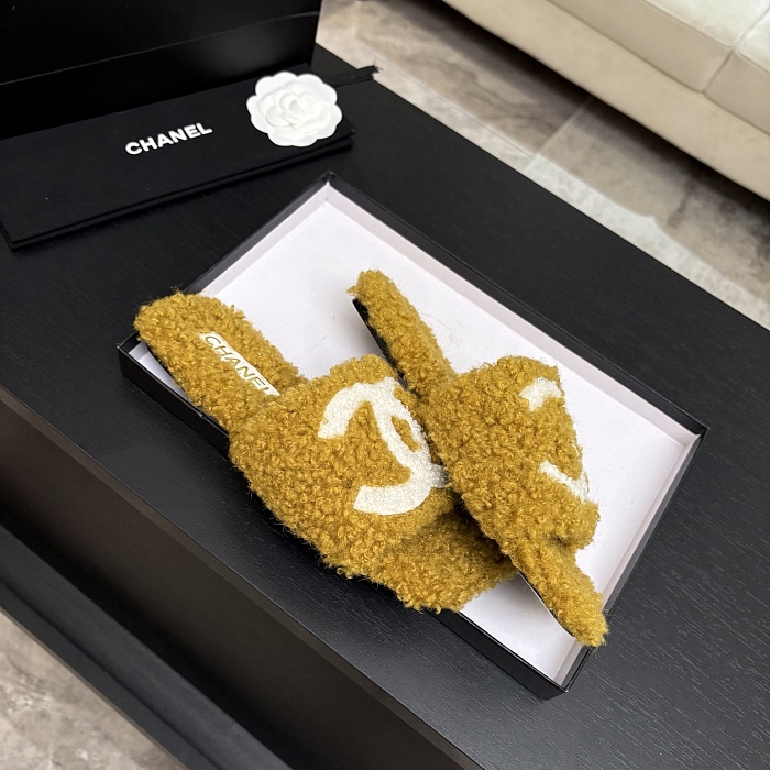 Fuzzy Shearling Open Toe Flat Slippers