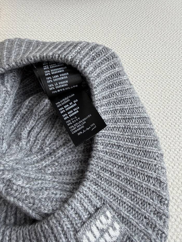 Textured Ribbed Cashmere Beret Hat In Solid Birkin Brown