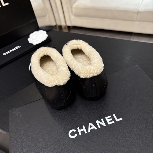 Quilted Shearling Trimmed Closed Back Slippers With Bow