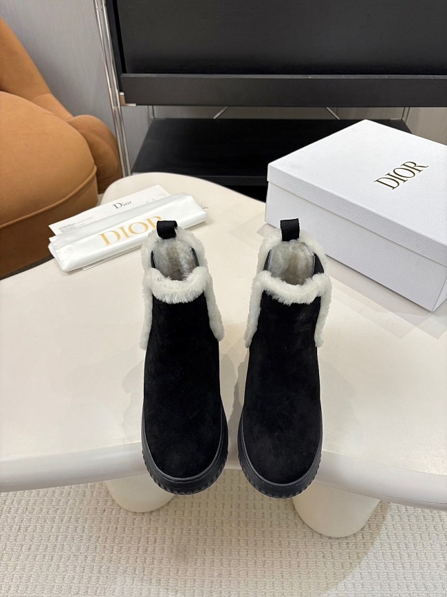Black Suede Chelsea Boots With Shearling Trim And Chunky Sole