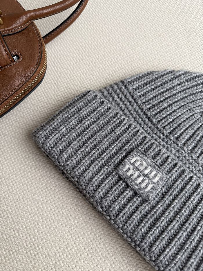 Cozy Ribbed Knit Cashmere Blend Foldover Beanie Hat
