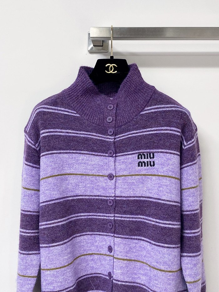 Contrast Trim V-Neck Slim Fit Knit Cardigan