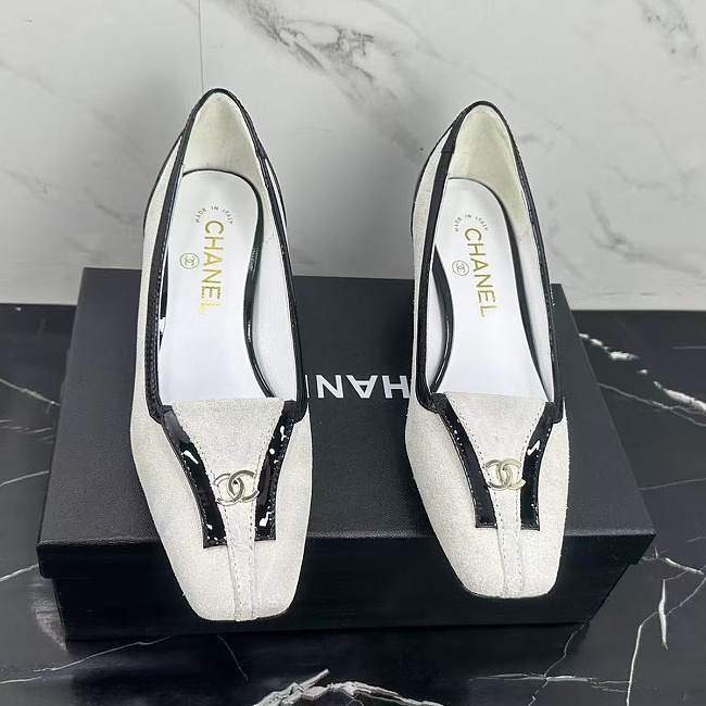 Chic Suede And Patent Leather Closed Toe Mid Heel Pumps