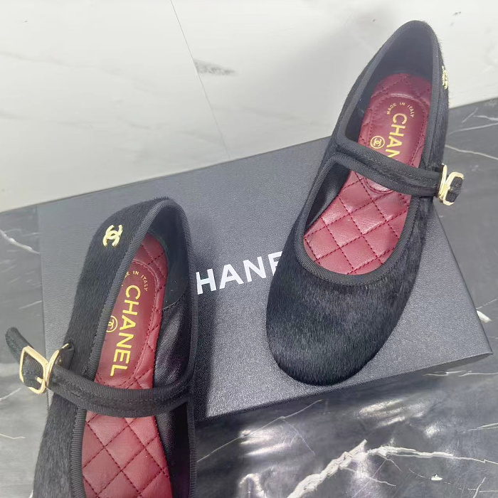 Black Textured Mary Jane Flats With Strap