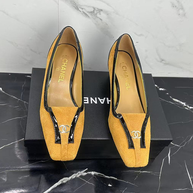 Chic Suede And Patent Leather Closed Toe Mid Heel Pumps