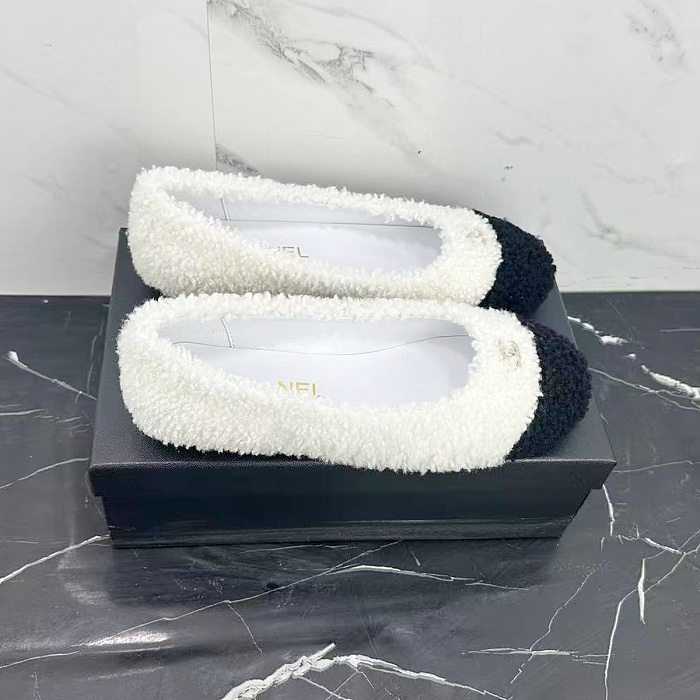Black And White Contrast Faux Shearling Slip-On Ballet Flat