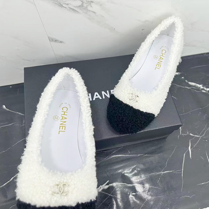 Black And White Contrast Faux Shearling Slip-On Ballet Flat
