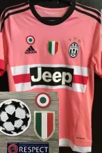 2015/16 JUV Pink Retro Soccer Jersey带欧冠章。圆环。意甲盾