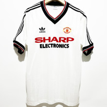 1982/83 M Utd Away White Retro Soccer Jersey