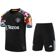 2024/25 M Utd Black Training Tracksuit