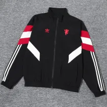 2024/25 M Utd Black Windbreaker Embroidered Logo （刺绣队徽）