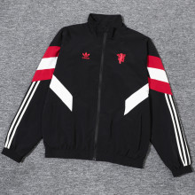 2024/25 M Utd Black Windbreaker Embroidered Logo （刺绣队徽）