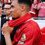CHAMPIONS # 20 LFC 1:1 Quality Home Fans Soccer Jersey 2024/25  ★★