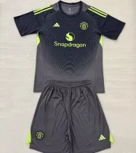 2025/26 M Utd Goalkeeper Kids Soccer Jersey