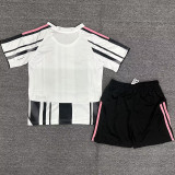 2025/26 JUV Home Kids Soccer Jersey 带胸前广告