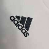 Real Madrid 2009/2010 Home Retro Jersey