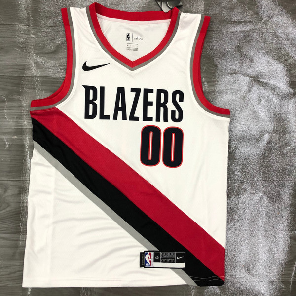 Men's Carmelo Anthony White Swingman Player Jersey - Association Edition