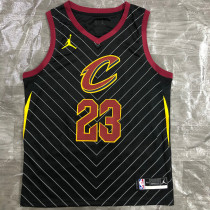 LeBron James Men's Black Swingman Team Jersey - Statement Edition