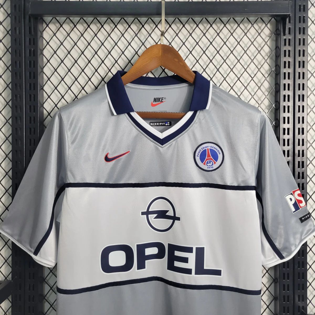 US$ 19.99 - PSG 2000/2001 Away Retro Jersey - m.shootjerseys.vip