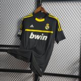 Real Madrid 2011/2012 Goalkeeper Retro Jersey
