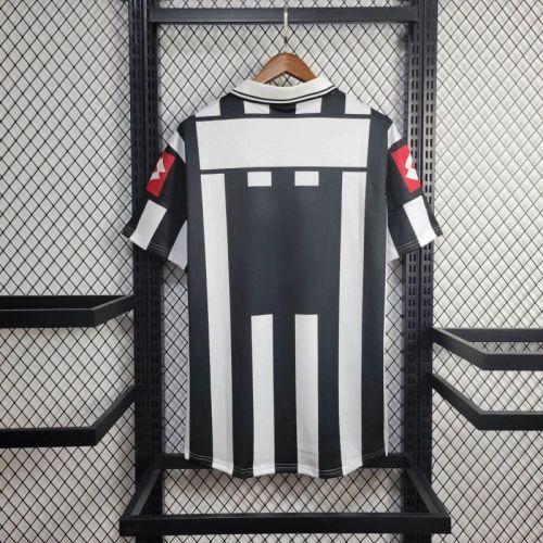 Juventus 2001/2002 Home Retro Jersey