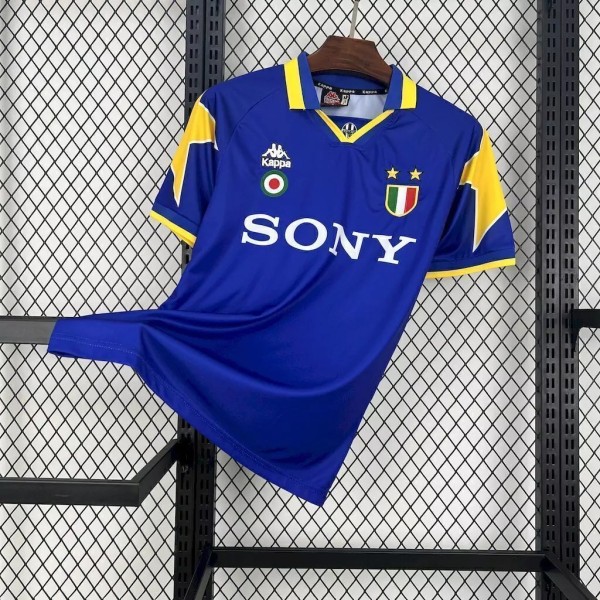 Juventus 1995/1996 Away Retro Jersey