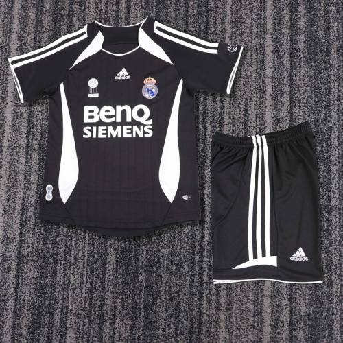 Kids Real Madrid 2006/2007 Away Retro Kit