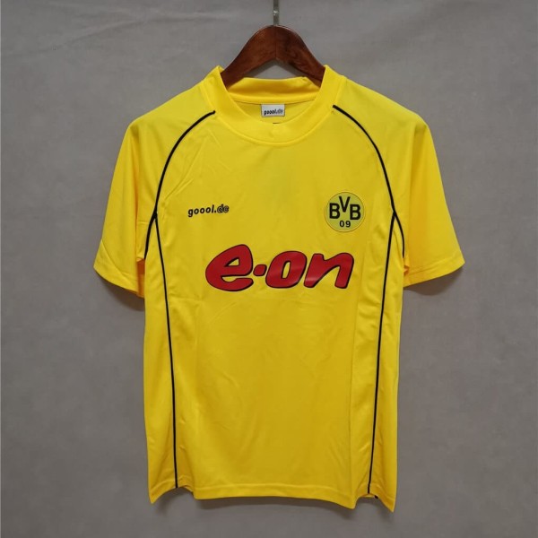 Borussia Dortmund 2001/2002 European Home Retro Jersey