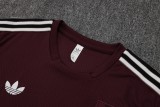 Ajax 25/26 Retro Training Shirt and Shorts Set D2528