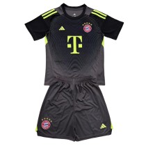 Bayern Munich 25/26 Goalkeeper Jersey and Short Kit