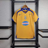 Juventus 2005/2006 Third Retro Jersey